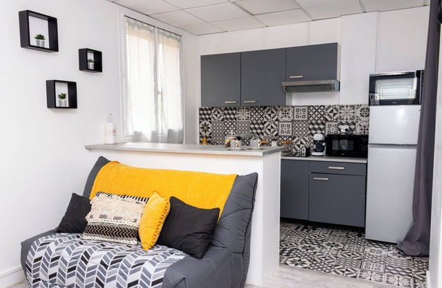 Evasion & Confort : 24h of Le Mans at 1km Discover our charming studio