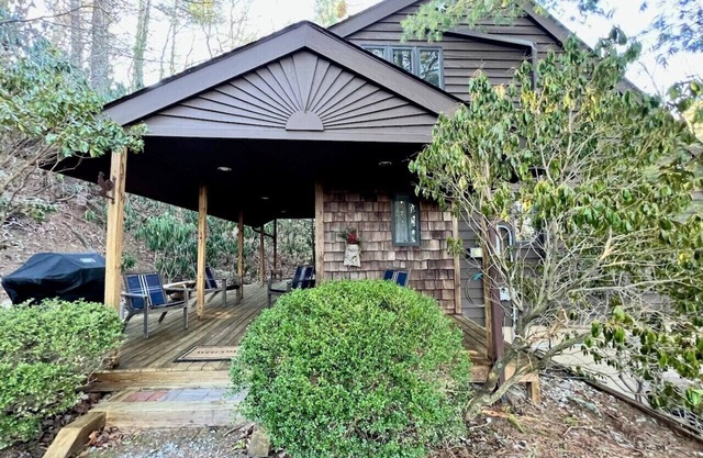 Excellent location to Boone, Blowing Rock and Blue Ridge Parkway!