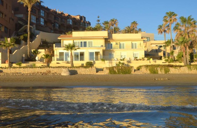 Excepcional Apartamento LOFT a pie de playa en CHALET ROQUETES