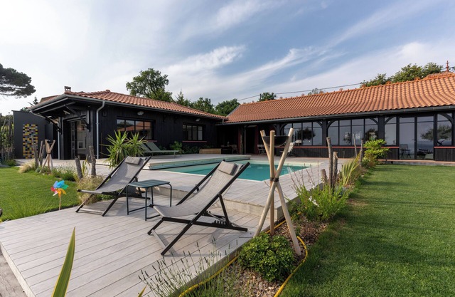 Exceptional residence with sea view