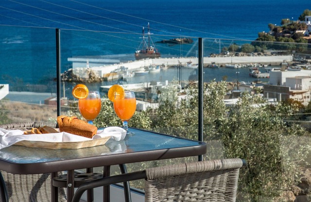 Exclusive corner studio