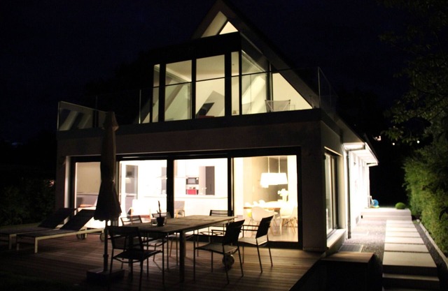 Exclusive holiday home with a dream lake view directly on Lake Constance