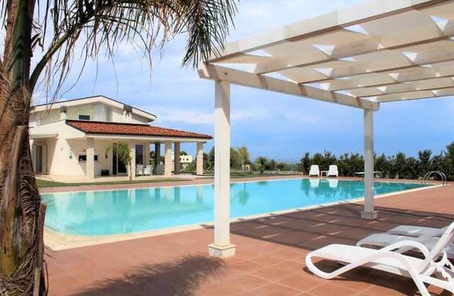 Exclusive use Villa with pool