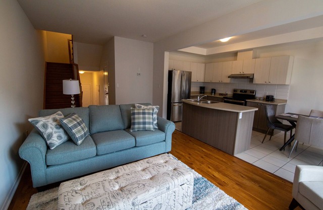 Executive 3 Bedroom Townhome close to the lake in Stoney Creek