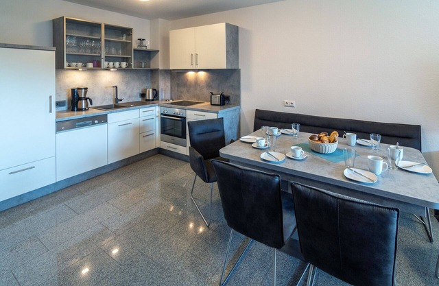 Experience an unforgettable vacation by the North Sea in the spacious Domingo vacation home in Bensersiel! This spacious North Sea Oasis house offers around 120 m² of living space and is the ideal retreat for up to 10 people plus a small child. With.