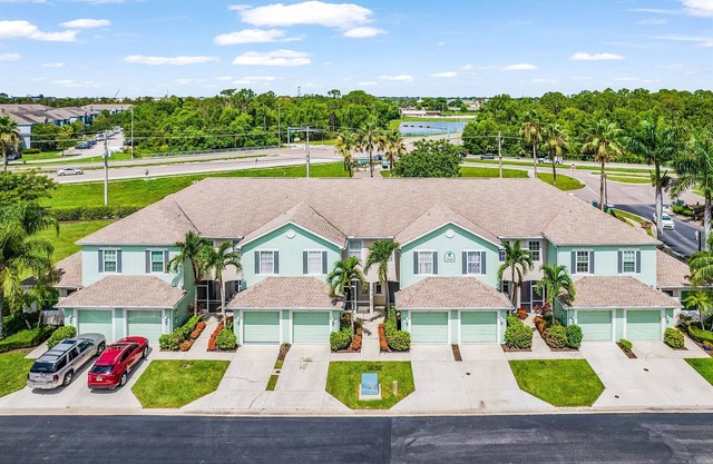 Experience Comfort and Convenience - Condo Pine Oak Nook - Roelens