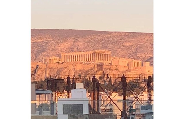 Fab New Flat in Central Athens w/Acropolis Views