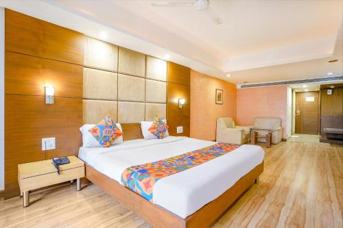 FabHotel Cambay Sapphire