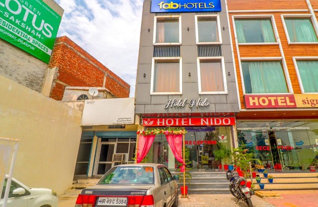 FabHotel Nido