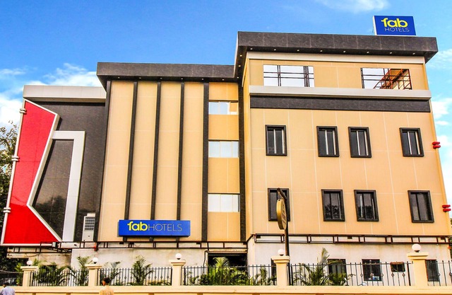 FabHotel Prime Phoenix International