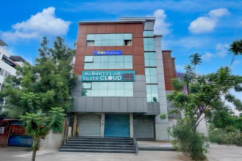 FabHotel Silver Cloud