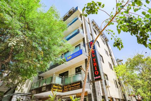 FabHotel Trio Continental Patel Nagar