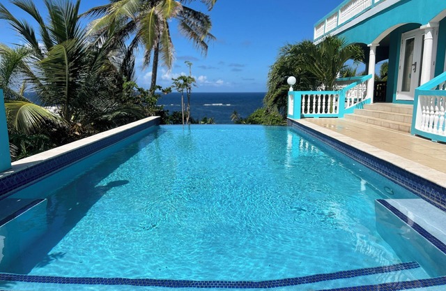 Fabulous house minutes from the beach with a pool in beautiful St Kitts