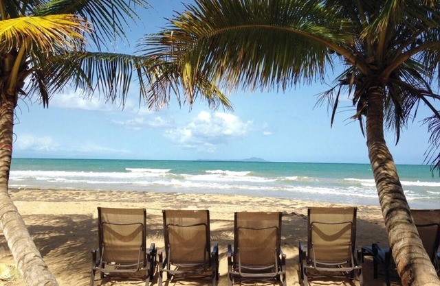 Fabulous Oceanfront Penthouse Villa- Live The Dream!