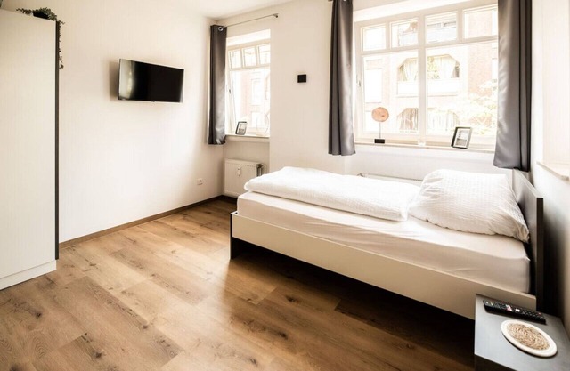 FAIR BED 7 City Studio with kitchen, WLAN, 2 rooms & PP