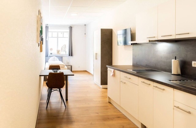 FAIR BED 8 City Studio with kitchen, bathroom, WLAN, & PP