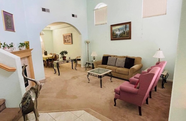 Fair Oaks Corporate Rental, EZ access to freeways