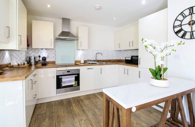 Fairfields View by Pay As U Stay