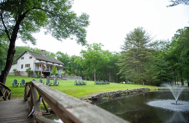 Fall Getaway - Lake - Winery - Tranquility