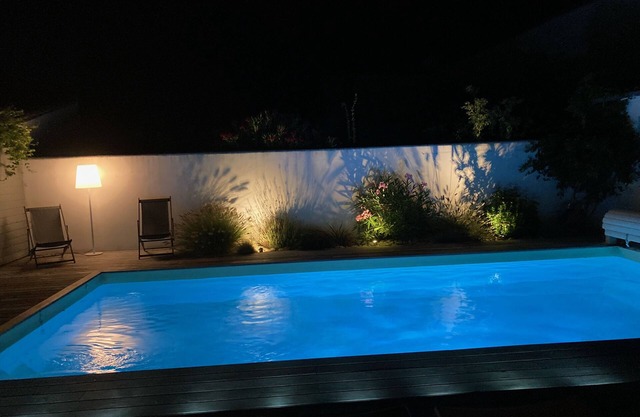 Family villa, heated pool, near ocean