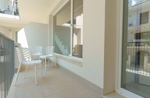 Familienidylle auf Sizilien, Pozzallo 300 Meter vom Strand, Neubau