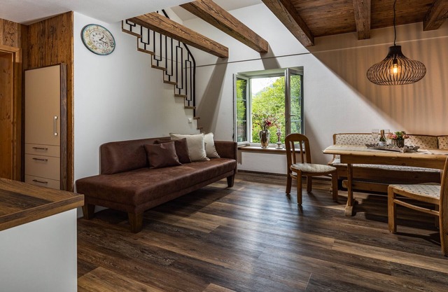Family-friendly vacation apartment in a cozy country house style with terrace