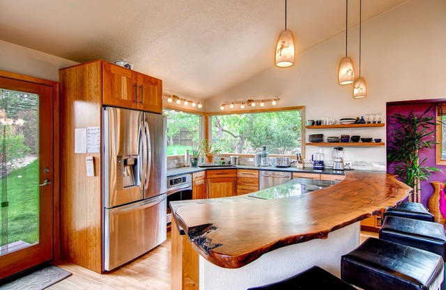 Family-Friendly Oasis 10 Minutes to Downtown Boulder