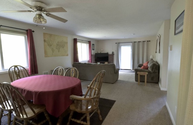 Family friendly tree-house retreat - 10 mins from North Conway