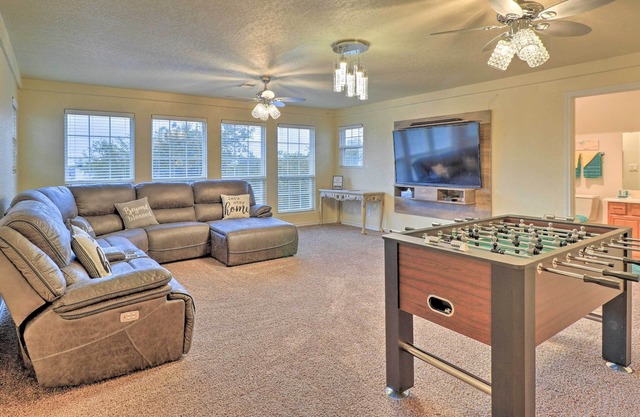 Family-Friendly Woodway Home with Private Yard!