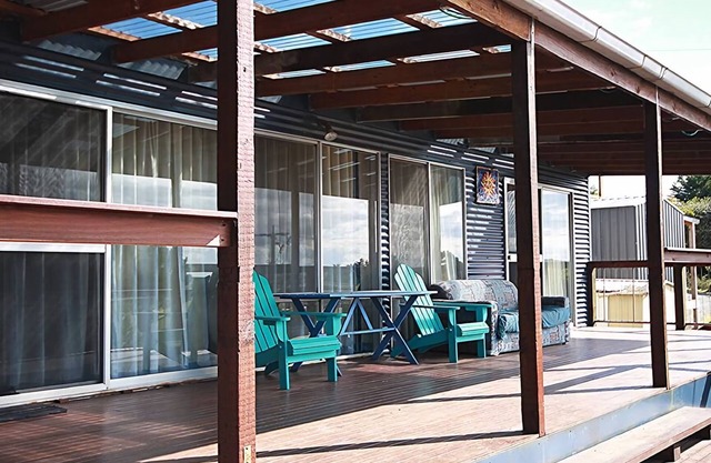 Family Fun Beach House Landscape