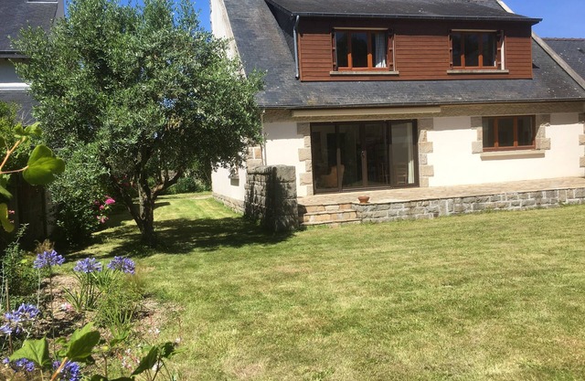 Family home in the heart of the old village of St Briac, enclosed garden facing south