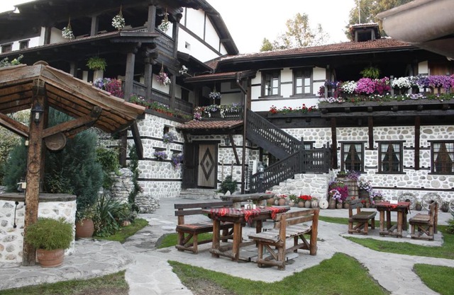 Family hotel Makedonska Kruchma