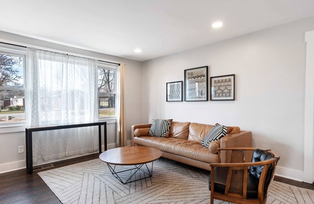 Family Retreat - 1 mile to The Factory @ Franklin