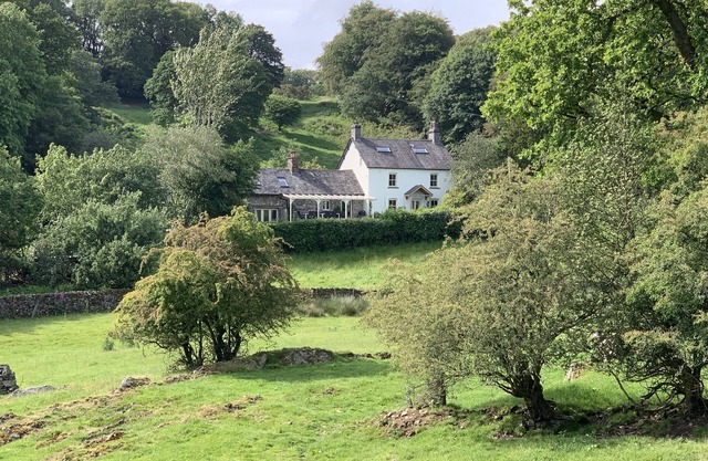 Family self catering upto 16 in great cottage no neighbours and local facilities