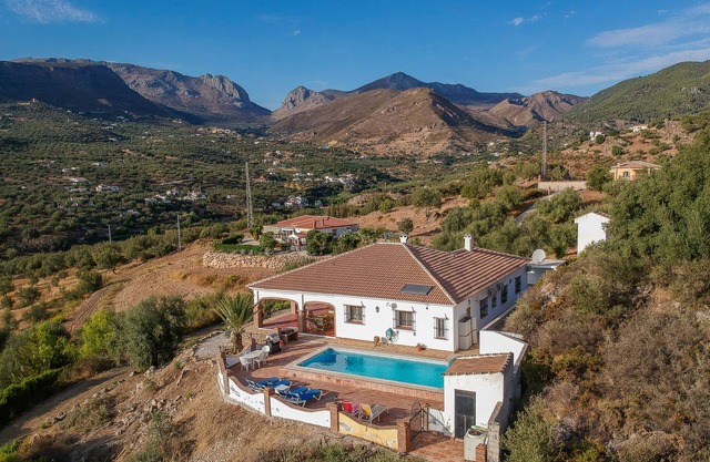 Family villa with magnificent panoramic views