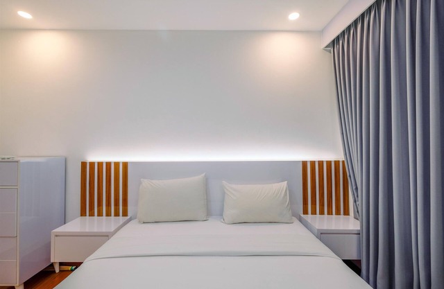 Fancy and Fabulous 1BR at Pejaten Park Apartment