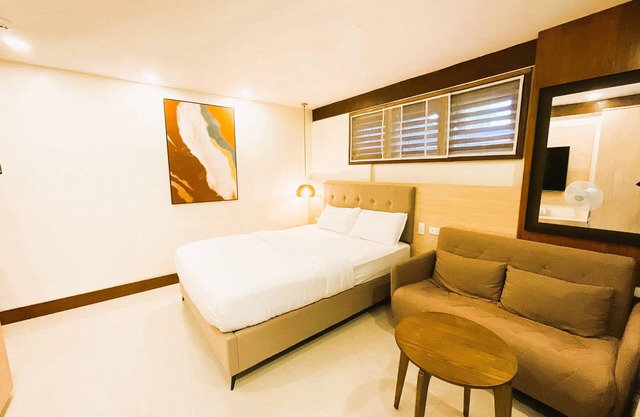 Fantastic 2-Bedroom Vacation Home with Balcony in Baguio City