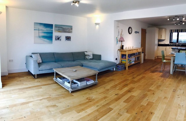 Fantastic family house walking distance to the beach and shops at Widemouth bay