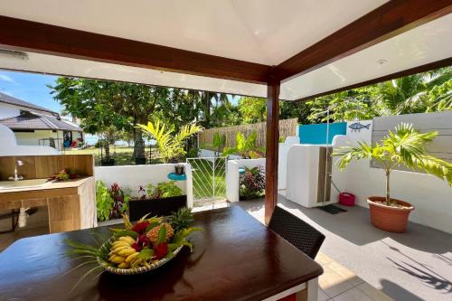 Fare Tokatea - Charming Studio w Excl Beach Access