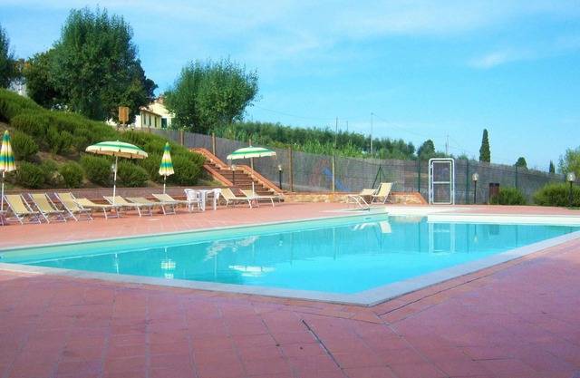 Farmhouse in Tuscany With Pool & Wine Tasting