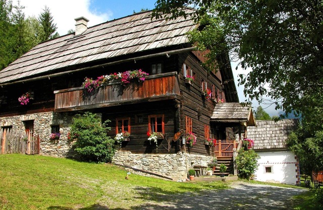 Farmhouse in Weißpriach near Mountain Lakes