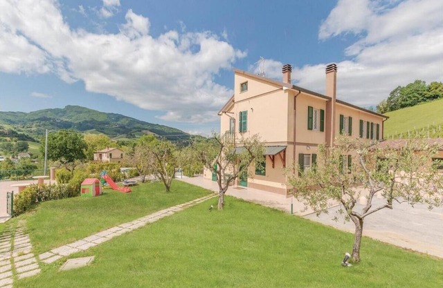 Farmhouse "Le Vigne di Clementina Fabi" - La Collina apartment at first floor