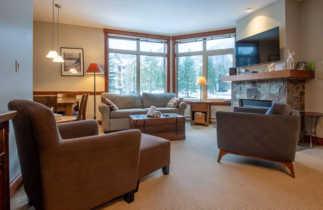 Fernie - Timberline Lodges Balsam #531