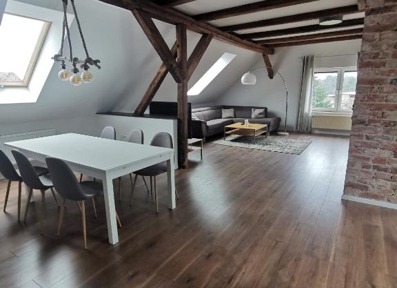 FeWo Rohleder de mit 130m2 und Garten für 6Pers mit 2 Bad