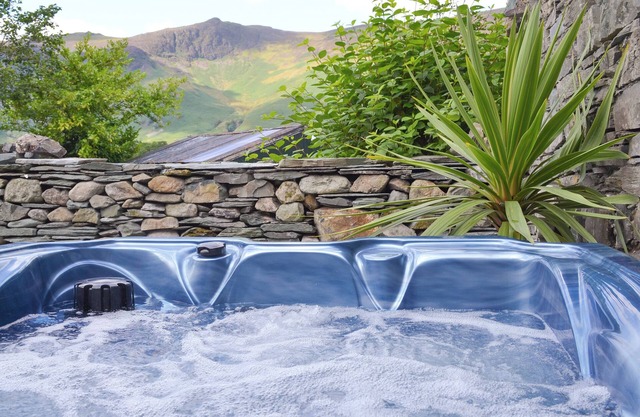 Field House Cottage - UK12573