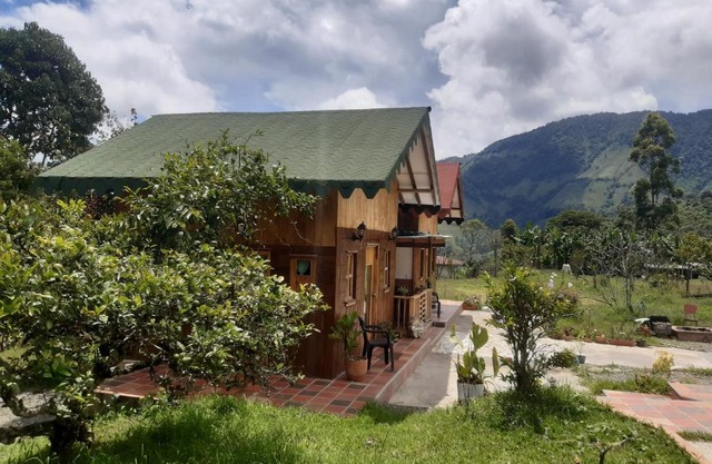 Finca Maracuba Cabañas Limón, Manzana y Níspero