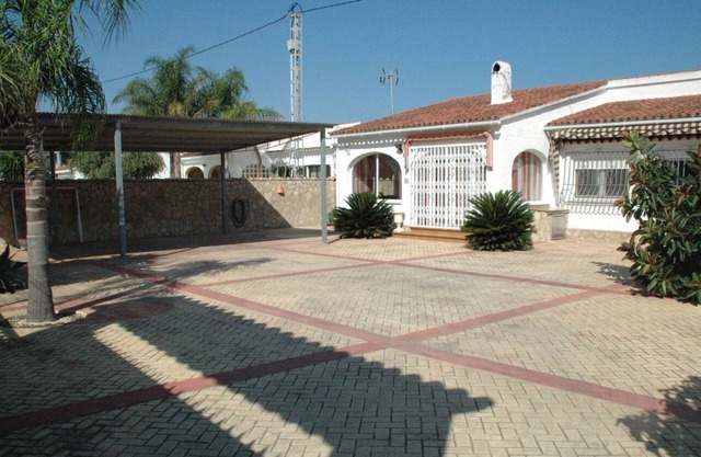 Finca with private pool, large plot, air conditioning, 3 bedrooms, 2 bathrooms, wifi