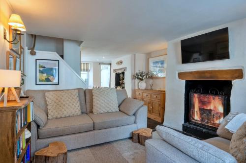 Finest Retreats - Cawsand Cottage