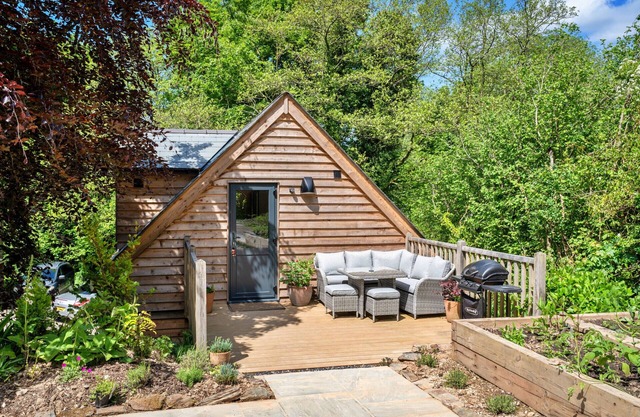Finest Retreats | Dingles Farm Annexe