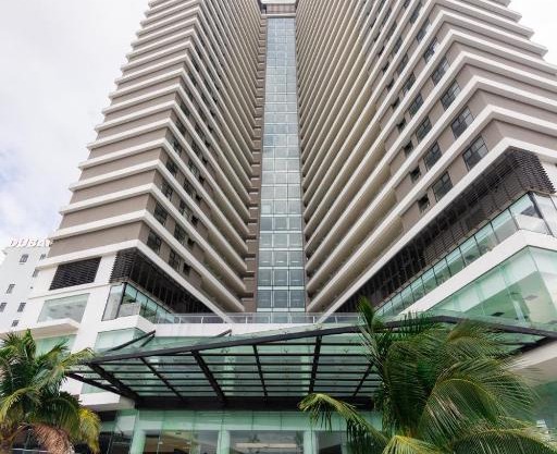 FLC Sea Tower Quy Nhơn - King Hotel